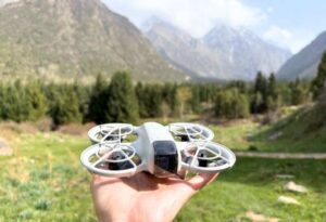 キルギス絶景ドローン旅｜ビシュケク現地発！乗馬×空撮×ラフティングの2泊3日ツアー【乗馬未経験OK】